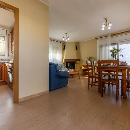 Golfa By Interhome Deltebre
